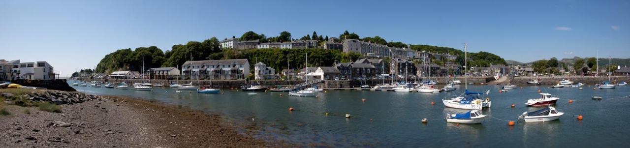 Holiday home Bryn Goleu, Mersey Street, Borth-y-gest *