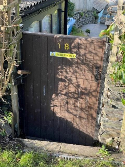 Bryn Goleu, Mersey Street, Borth-y-gest