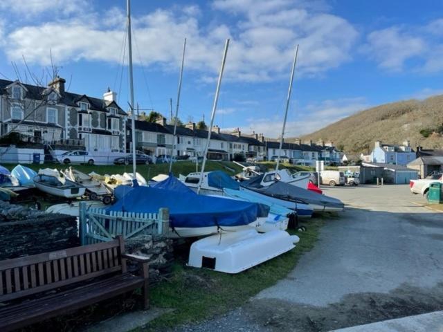 Bryn Goleu, Mersey Street, Borth-y-gest *