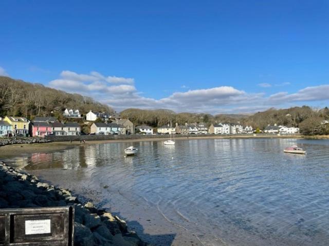 Bryn Goleu, Mersey Street, Borth-y-gest *