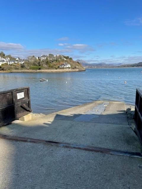 Bryn Goleu, Mersey Street, Borth-y-gest * Porthmadog