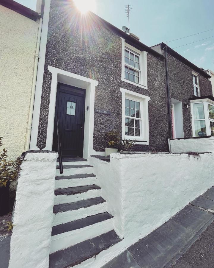 Holiday home Bryn Goleu, Mersey Street, Borth-y-gest